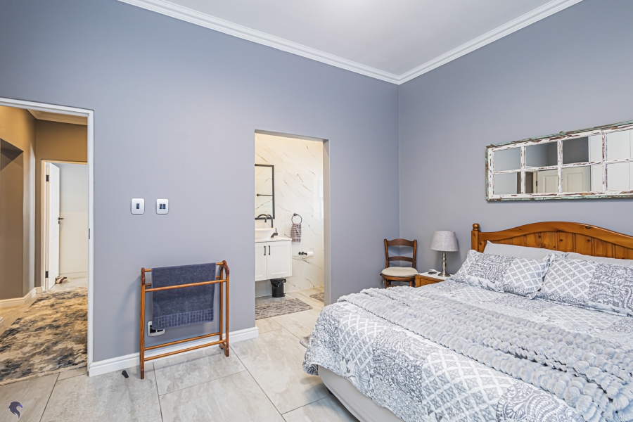 3 Bedroom Property for Sale in Calypso Beach Western Cape